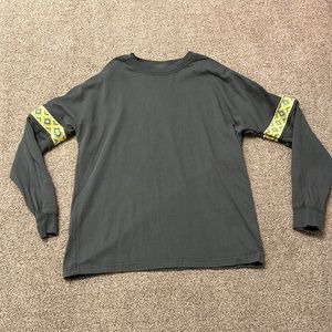urban outfitters gray long sleeve (mens M)